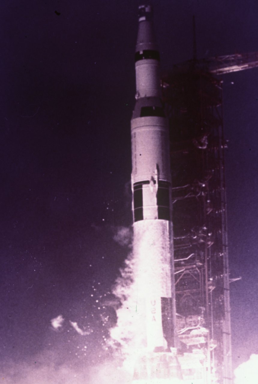 108 Apollo 12 lift off -s